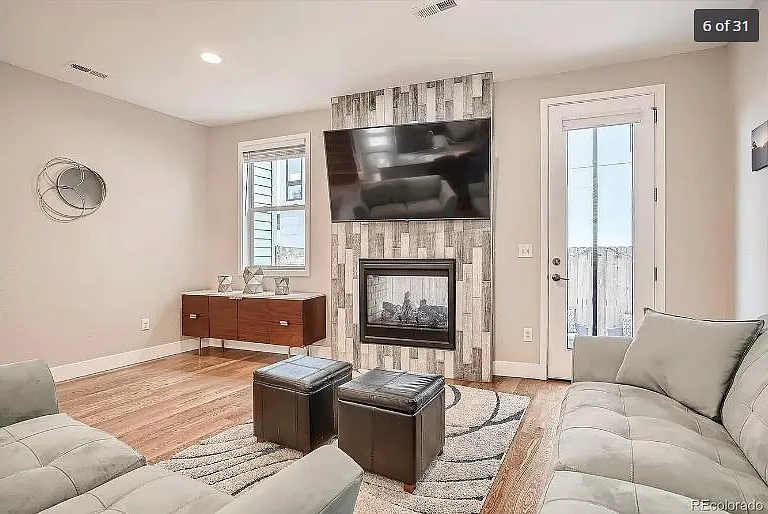 1223 N Perry St — Photo 7