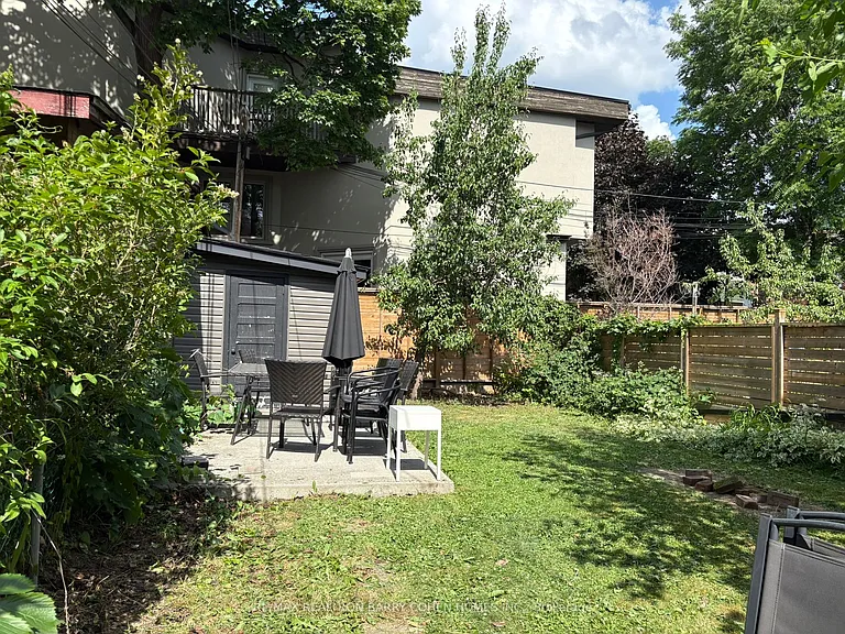 53 Highview Cres #UPPER — Photo 13