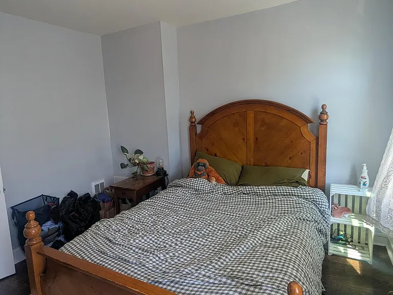 2305 N College Ave — Photo 14