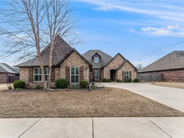 5608 SW Gunstock Rd, Bentonville, AR 72713