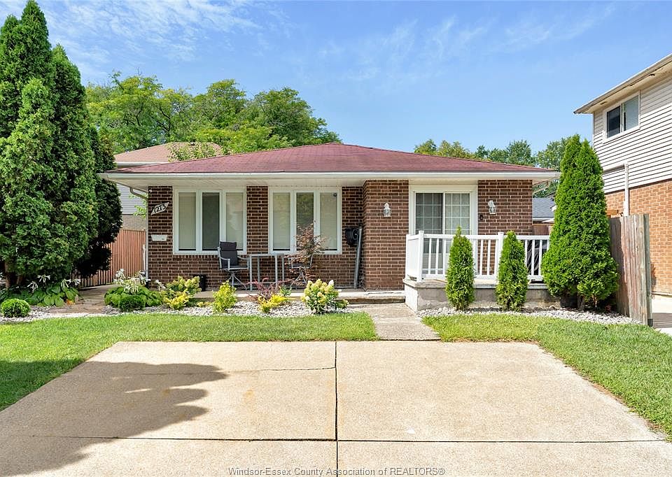 1st image of 1273 Aire Pl