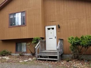 6220 Park Pl, Tobyhanna, PA