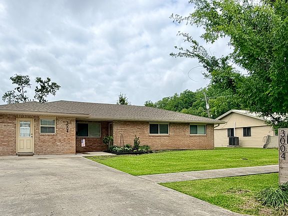 4th image of 3004 Helen Dr