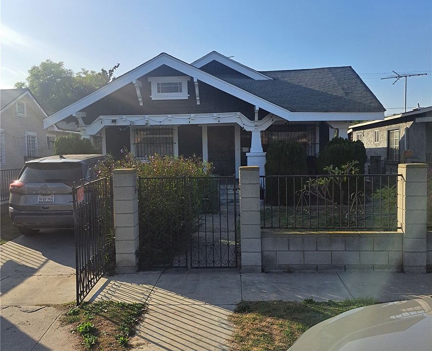 1st image of 3705 4th Ave