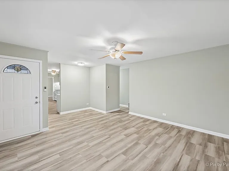 254 Hickory Dr — Photo 9
