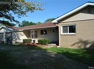 1626 W Oregon St, Lapeer, MI