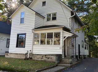 719 Pioneer St, Kalamazoo, MI 49008