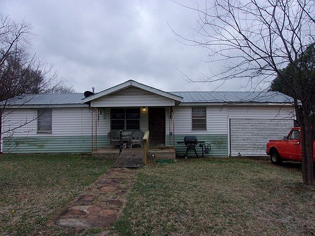1st image of 608 E Wallace St