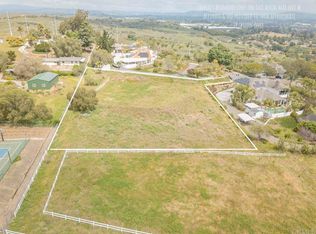 201 White Horse Ln, Fallbrook, CA 92028