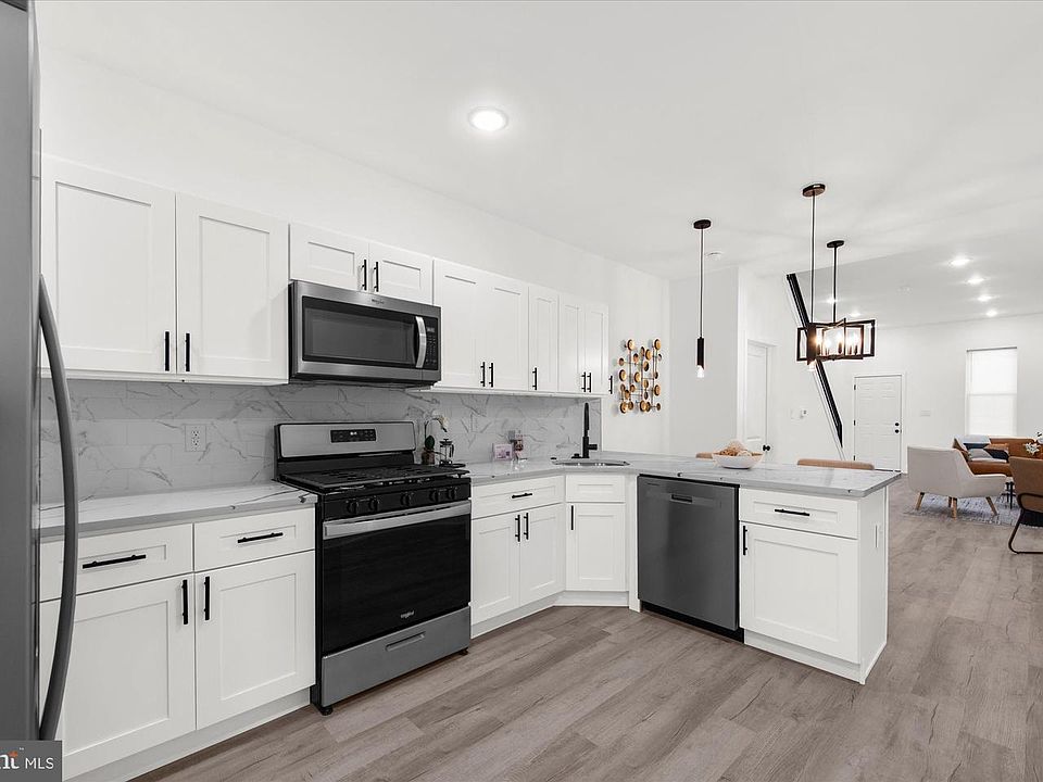 1st image of 4038 Green St