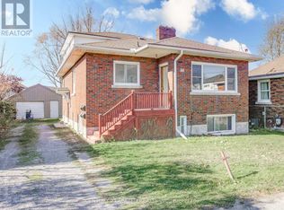 99 Haig St #1, Saint Catharines, ON L2R 7G6