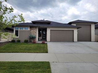 455 E Crest Ridge Dr, Meridian, ID 83642