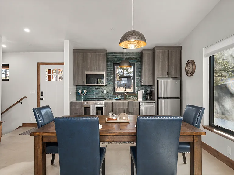 945 Nob Hill Rd #2 — Photo 17