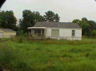 1162 E Charles Ave, Flint, MI 48505