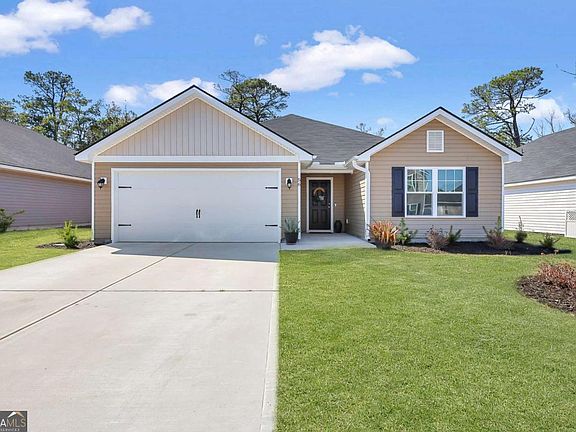 3rd image of 56 Hayden Dr