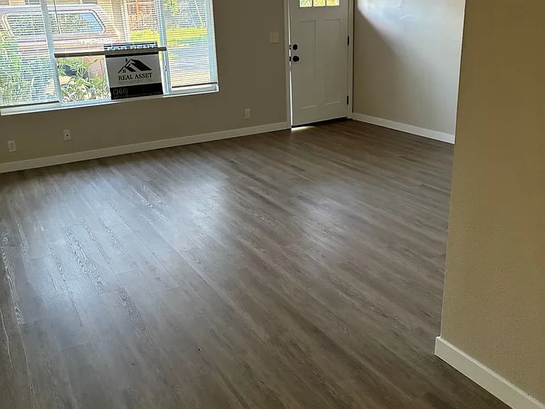1604 Bryant St — Photo 7