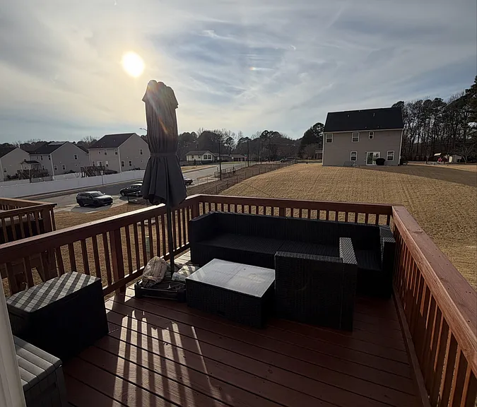 860 Romeria Dr — Photo 11