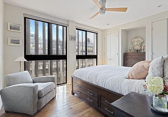 5th image of 268 Wythe Ave APT 6B