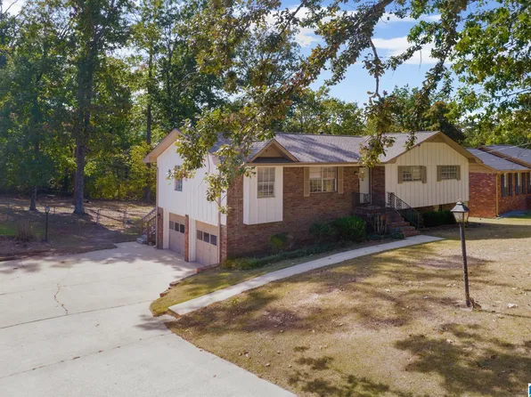 1409 Oak Ter, Birmingham, AL 35235