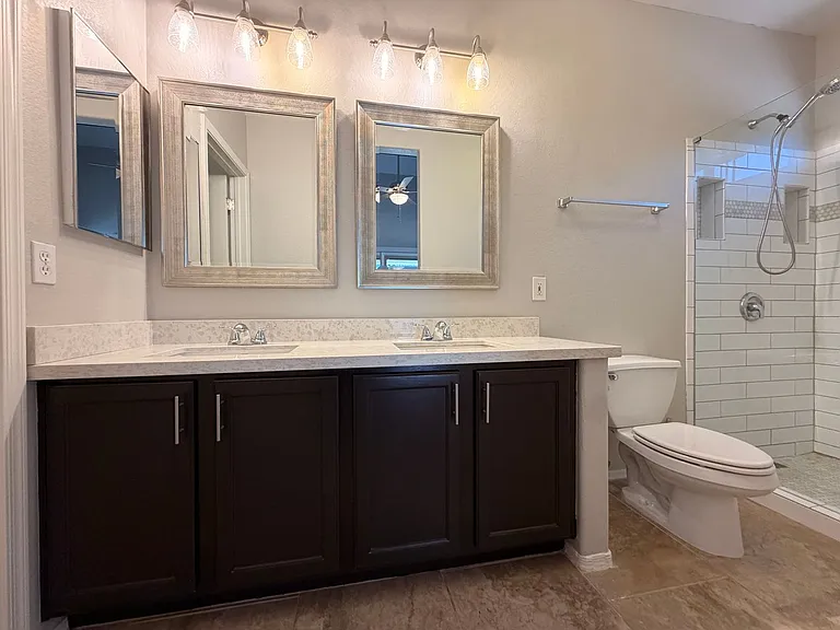 25027 N 40th Ln — Photo 11