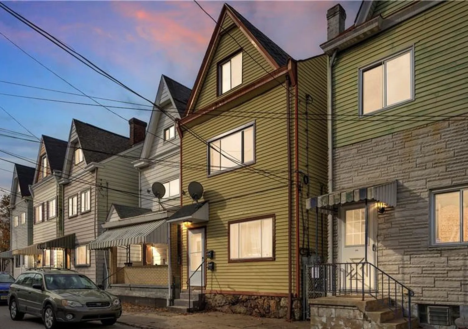 210 Taylor Street (Bloomfield) — Photo 1