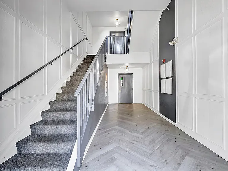 100 Broadway #101 — Photo 29