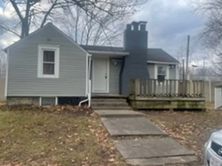 1430 Frederick Blvd — Photo 1