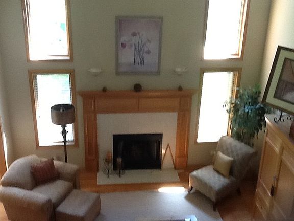 4th image of 9425 Caledonia Dr