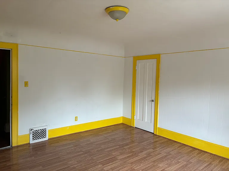 1818 E Kenwood Blvd — Photo 9