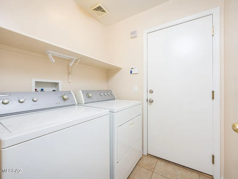 2352 W Ireton Rd — Photo 8