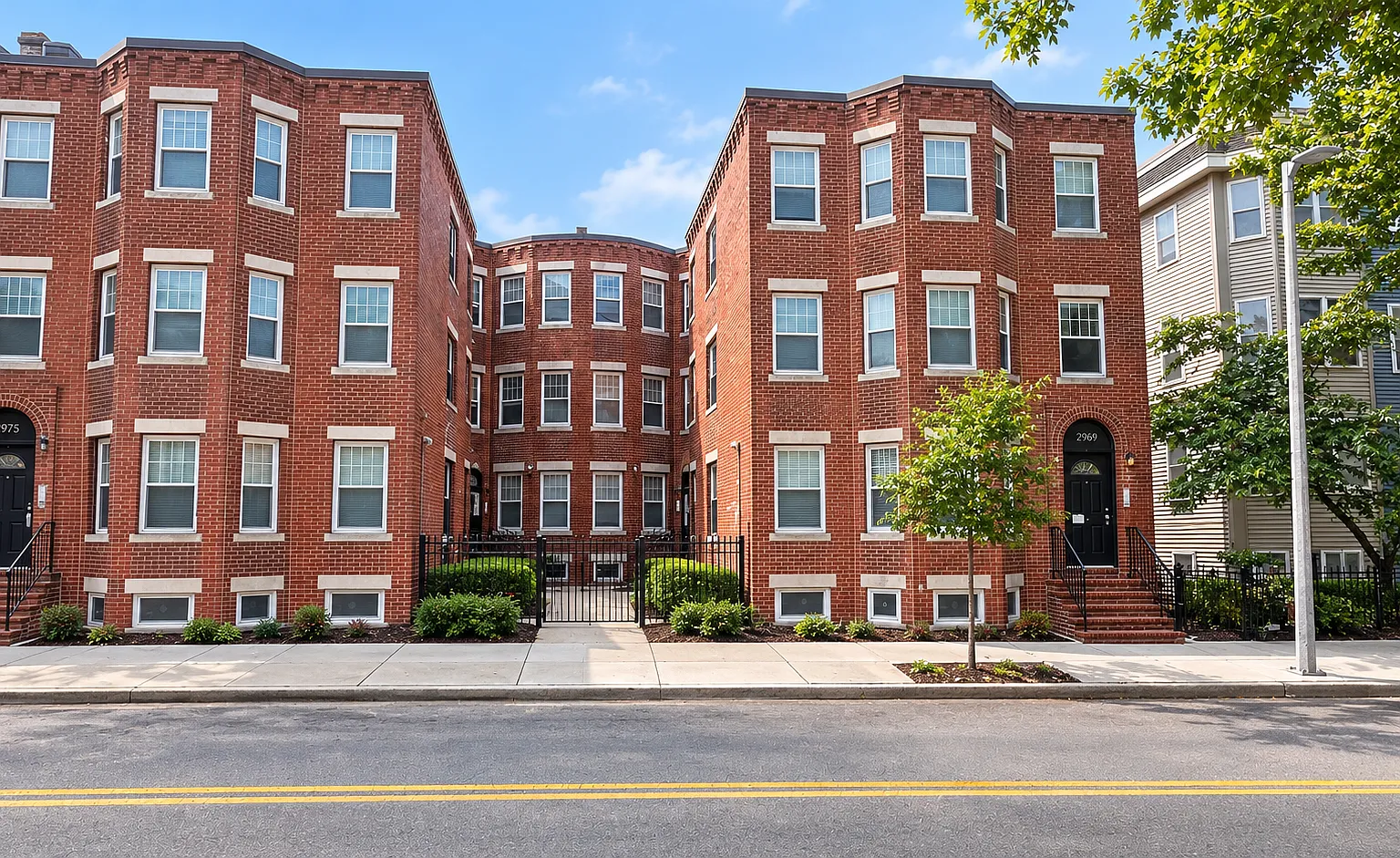 2 bed, 1.0 bath, 800 sqft, $2,495 — Photo 1