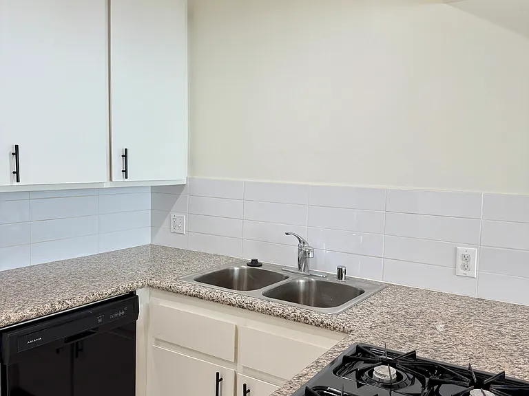 1617 N Poinsettia Place — Photo 27