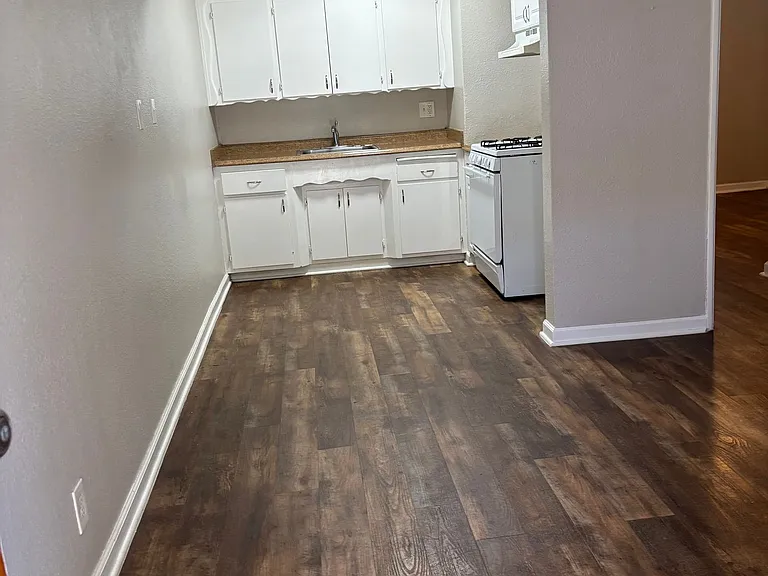 7348-7352 Neo St — Photo 2