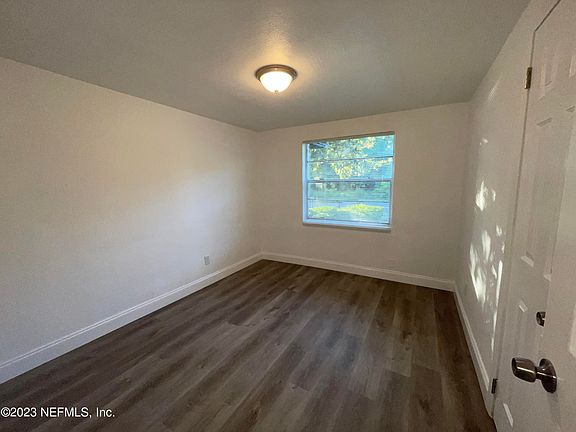 4th image of 1834 Meharry Ave #B