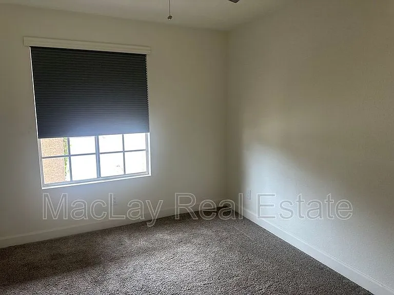 2118 E Center Ln #1 — Photo 10