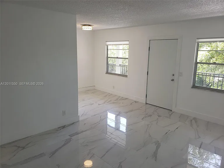 13255 SW 7th Ct #305D — Photo 6