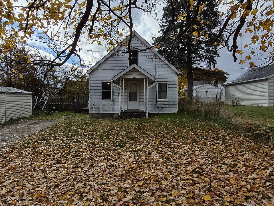 1st image of 855 Detroit Ave