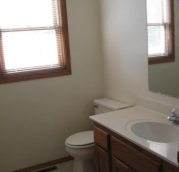 1116 N Gammon Rd — Photo 15