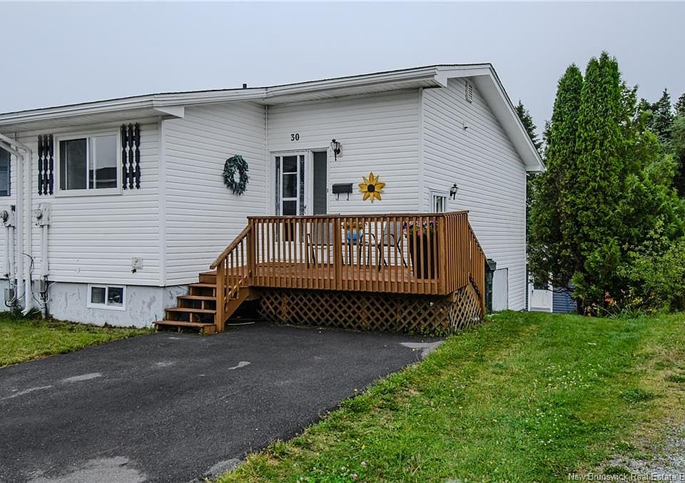 1st image of 30 Boyaner Cres
