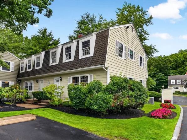 87-89 Saco St, Newton Upper Falls, MA 02464