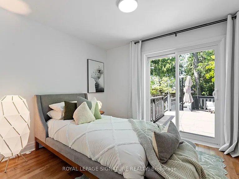 1342 Victoria Park Ave — Photo 12