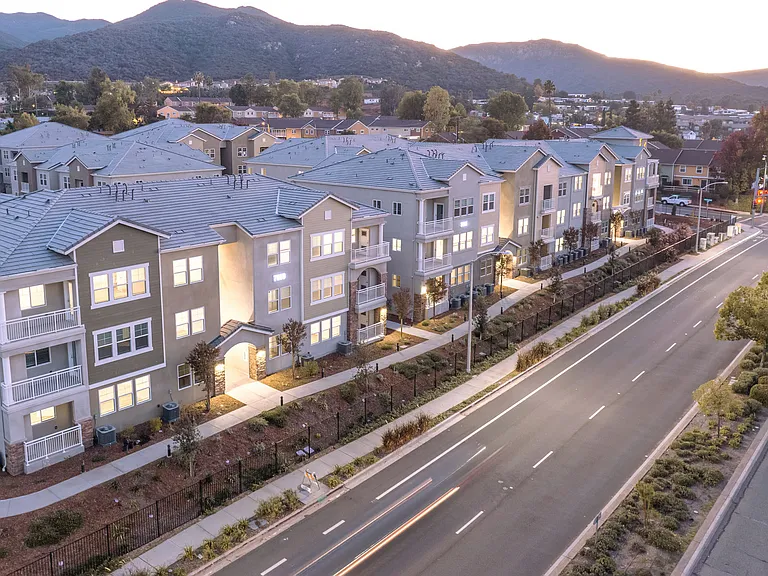 Vela Apartments — Photo 79