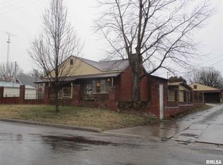 145 S Locust St, Elizabethtown, IL 62931