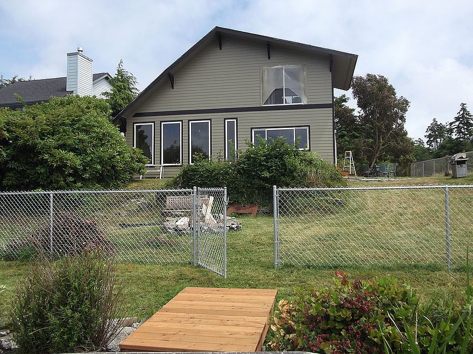 1st image of 231 Duck Lake Dr NE