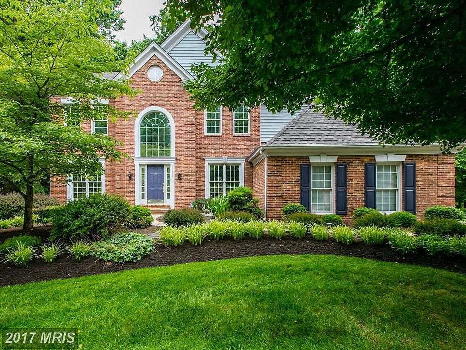 1st image of 11910 Champion Lake Ct