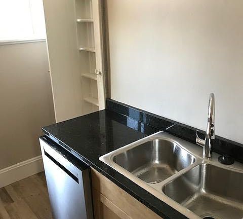 3rd image of 3215 W Franklin St APT 1