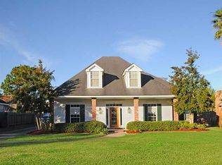 68 Longwood Ct, Marrero, LA 70072