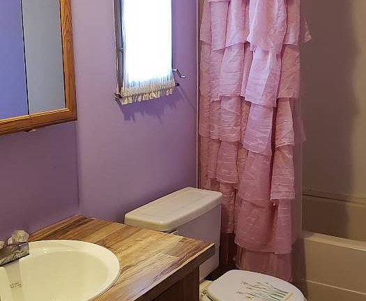 2nd image of 404 S Lincoln St