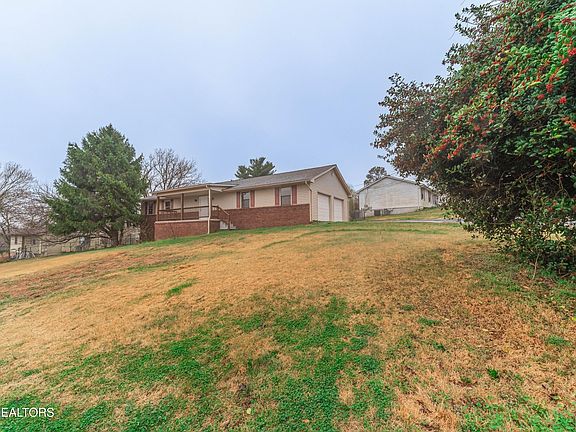 2nd image of 3424 Inverness Rd