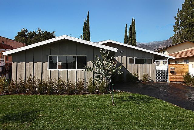 1st image of 2427 Loma Vista St